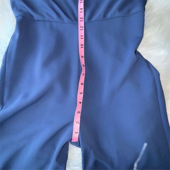 Badgley Mischka Women's Cowl Neck Flutter Sleeve Jumpsuit Navy Blue Size 4 - Picture 11 of 16